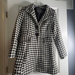 Last Kiss Black and White Houndstooth Pattern Coat